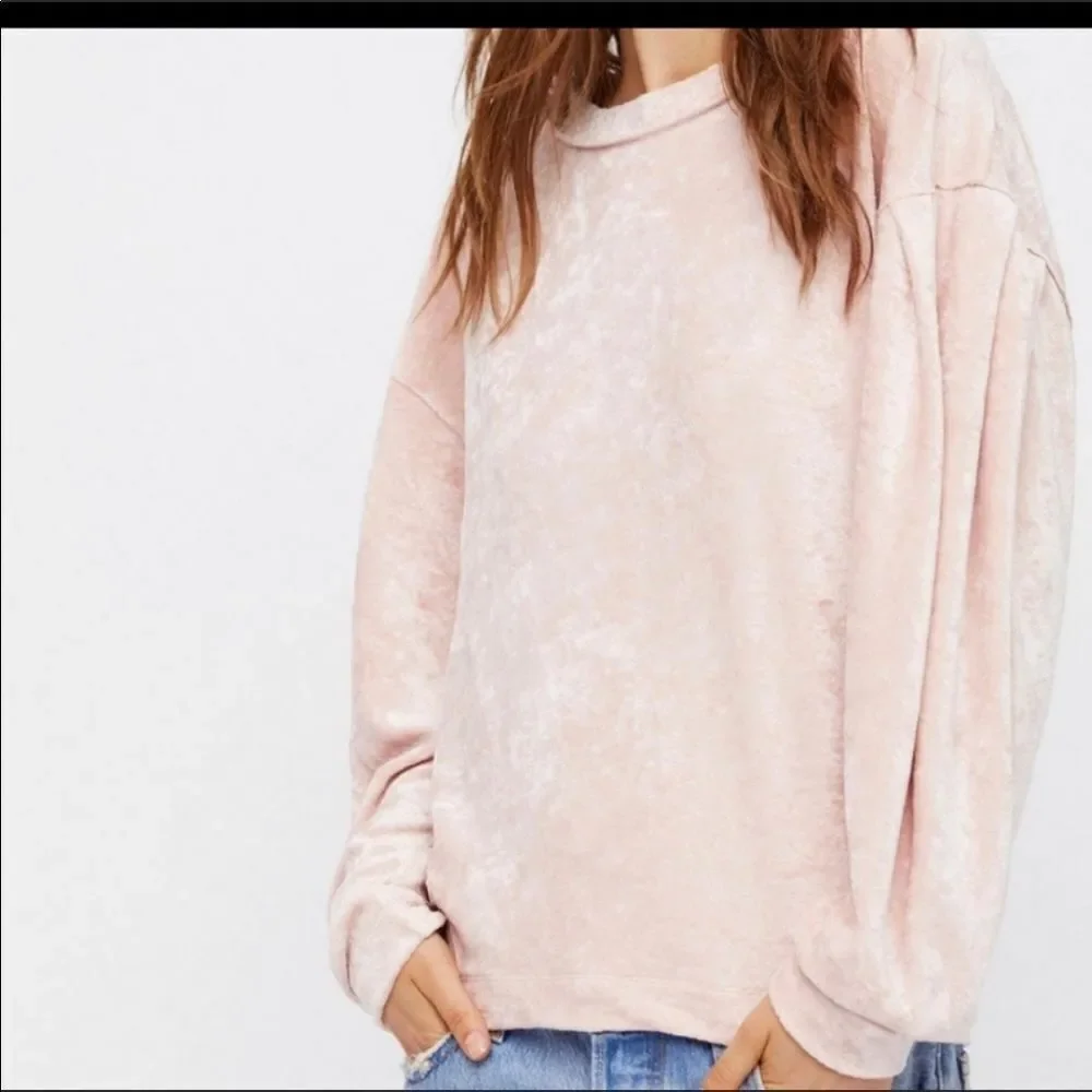 FREE PEOPLE | WE THE FREE Milan Pink Crushed Velvet Oversized Top Women’s Size S